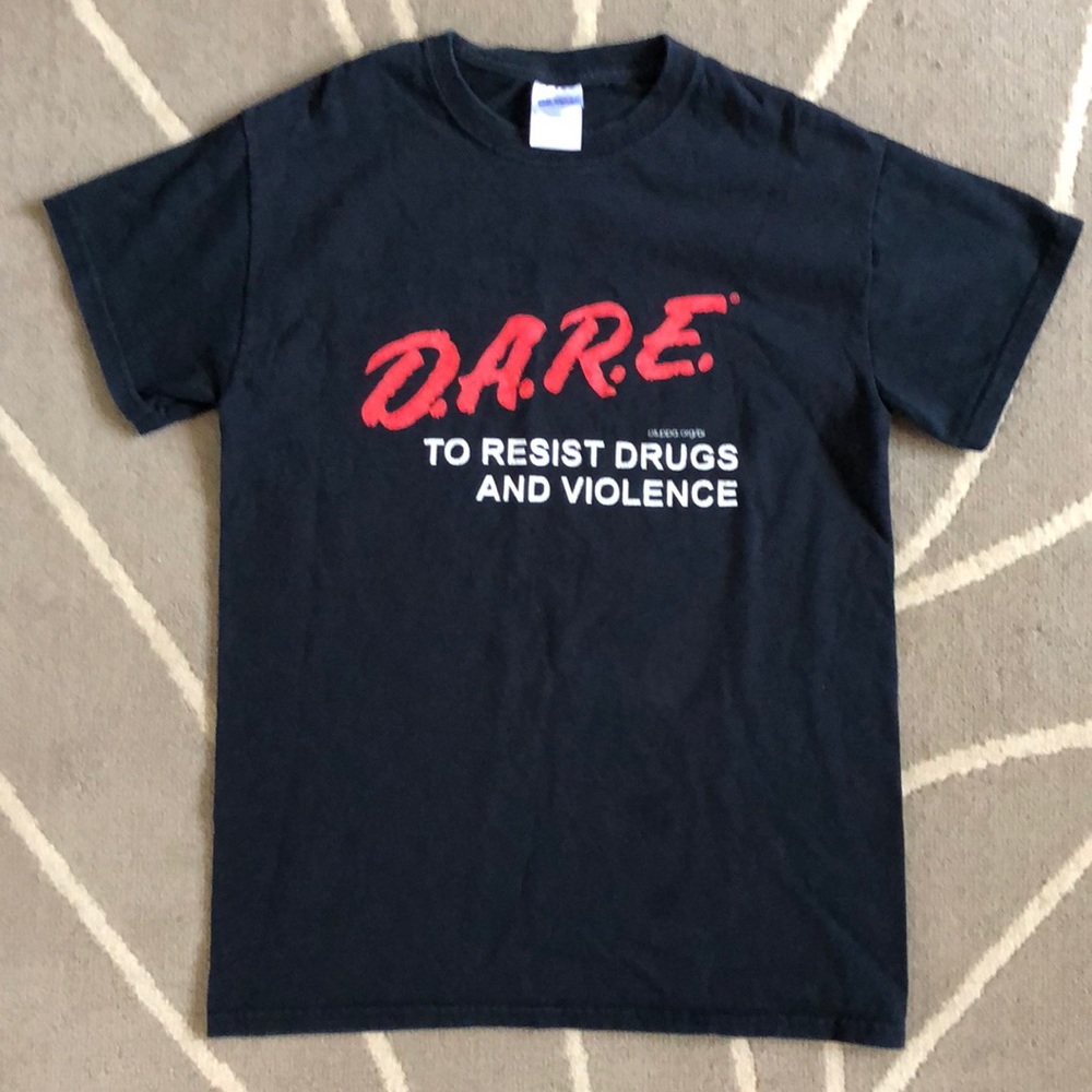 Dare tee